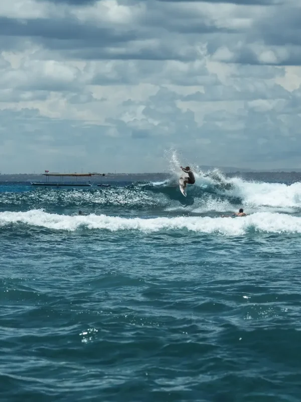 Three reef breaks off Nusa Lembongan: Shipwrecks, Lacerations, Playgrounds. When to come, how to get out, and what the coral will do.
